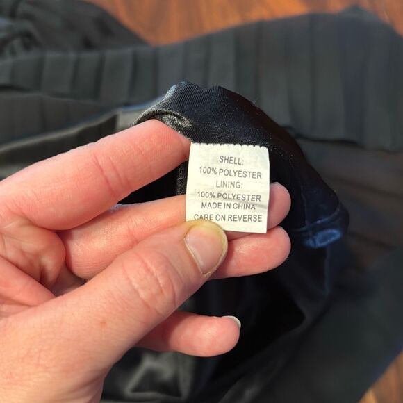 WD.NY Black Pleated Sleeveless Long Dress Women’s Medium - Picture 7 of 8